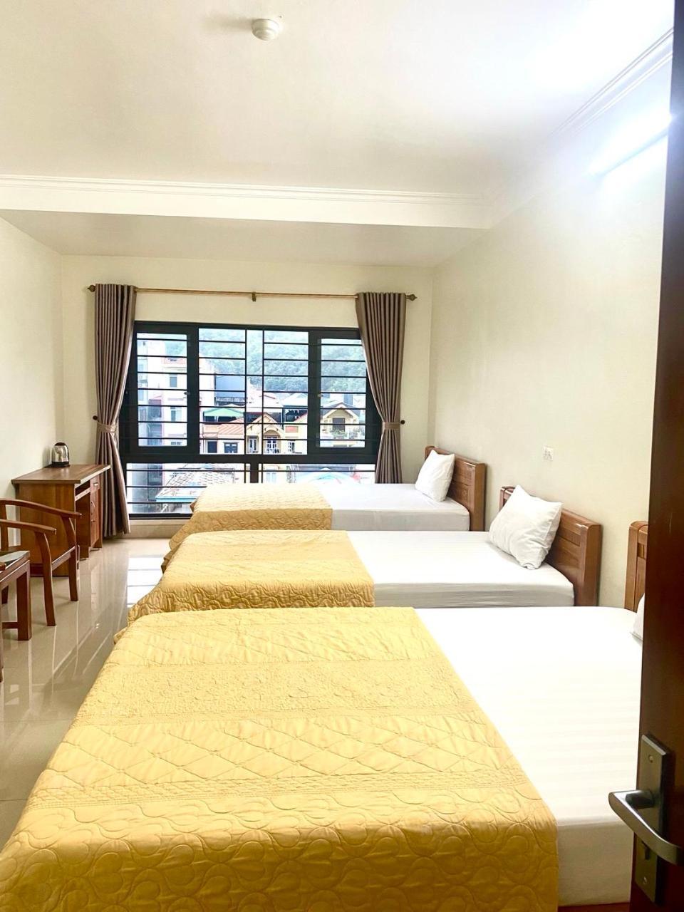 Blue Rose Hotel Ha Long Esterno foto