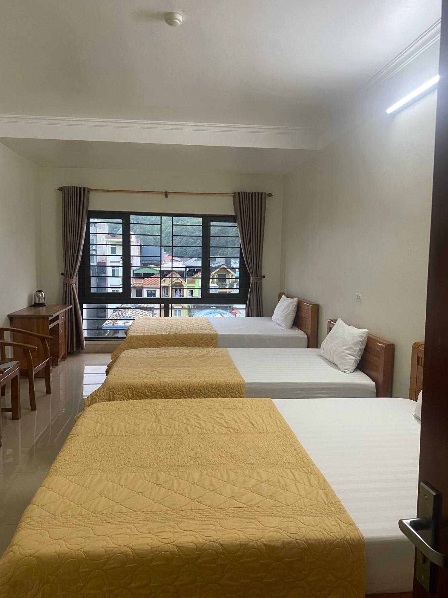 Blue Rose Hotel Ha Long Esterno foto